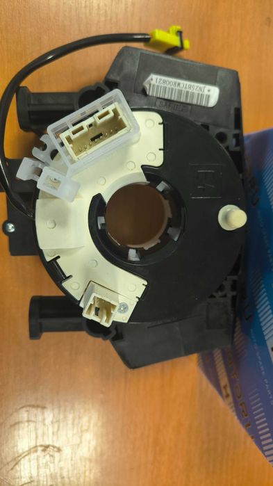 Шлейф подрулевой на Nissan HOTARU HCS -0220, № В5567-BH00A