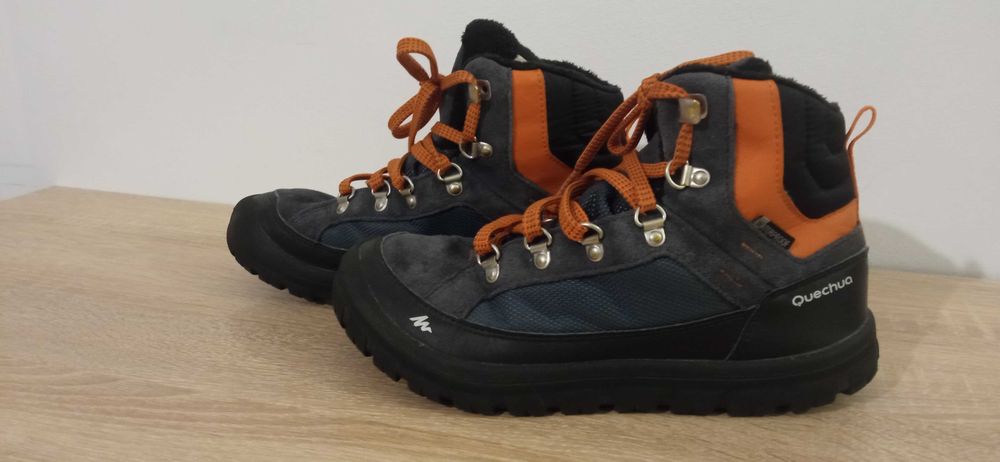 Buty zimowe Decathlon r. 36  dla chłopca