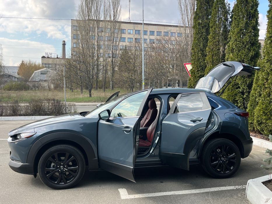 Продам мазду сх 30