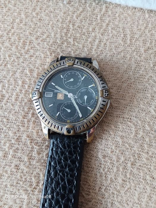 Relógio marca playboy