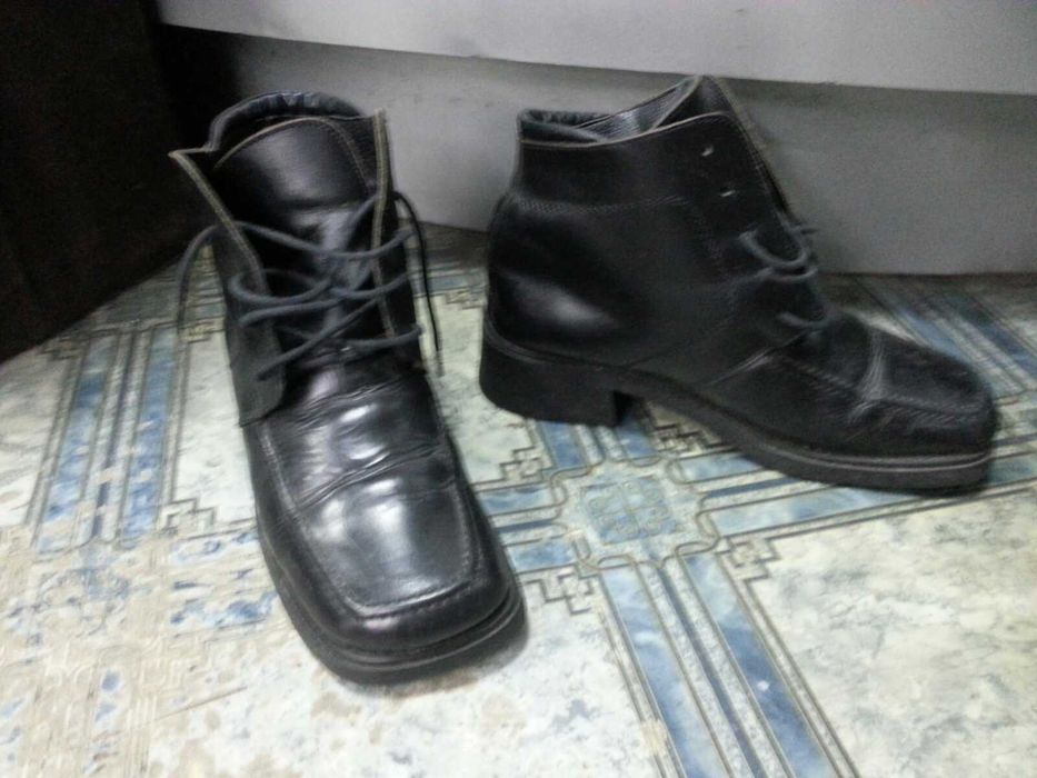 Черевики шкіряні зимові утеплені 39р (олх-доставки не має)