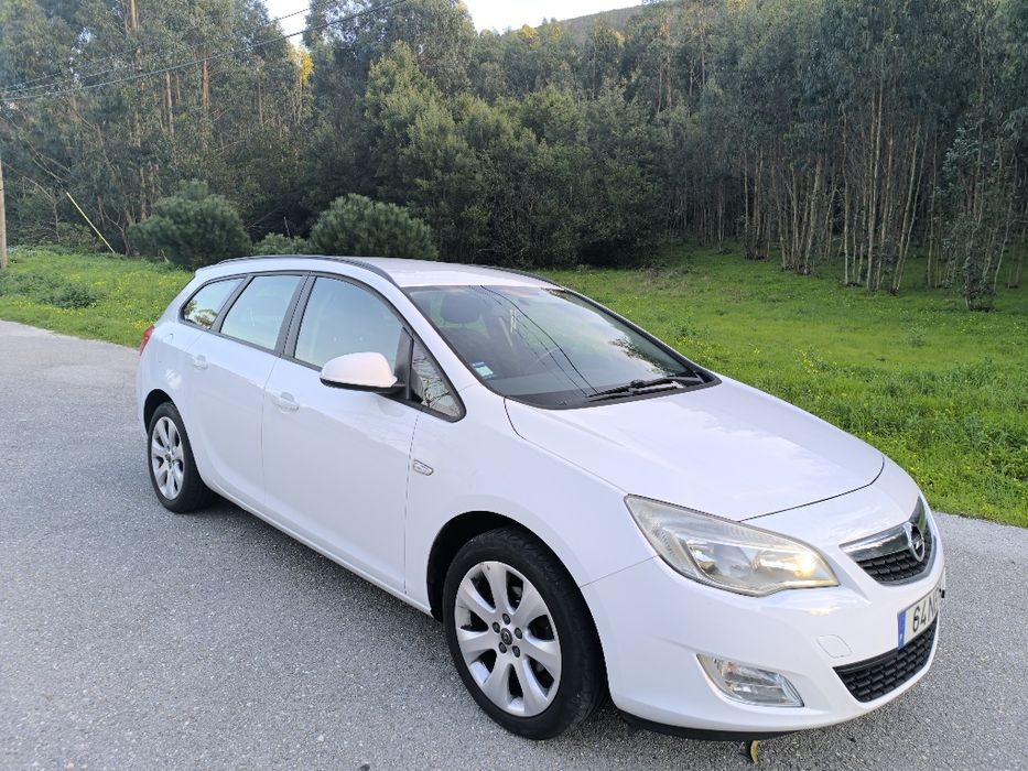 Opel Astra Sports Tourer J de 7/2012 a GPL, melhor oferta