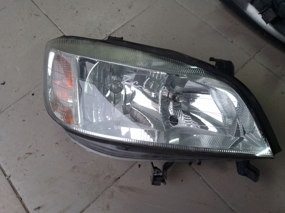 Фари передні opel zafira