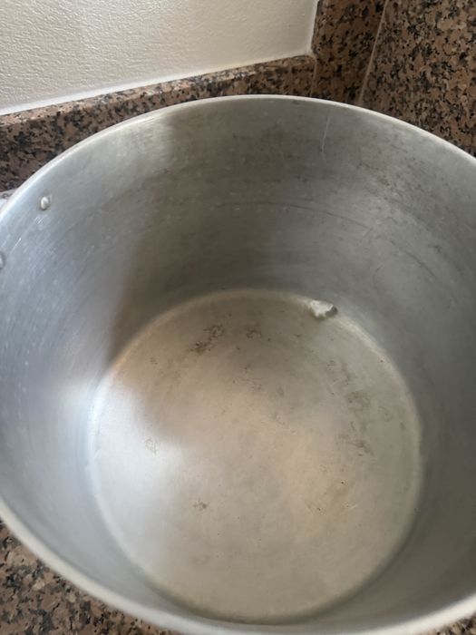 Vendo tachos para restauracao