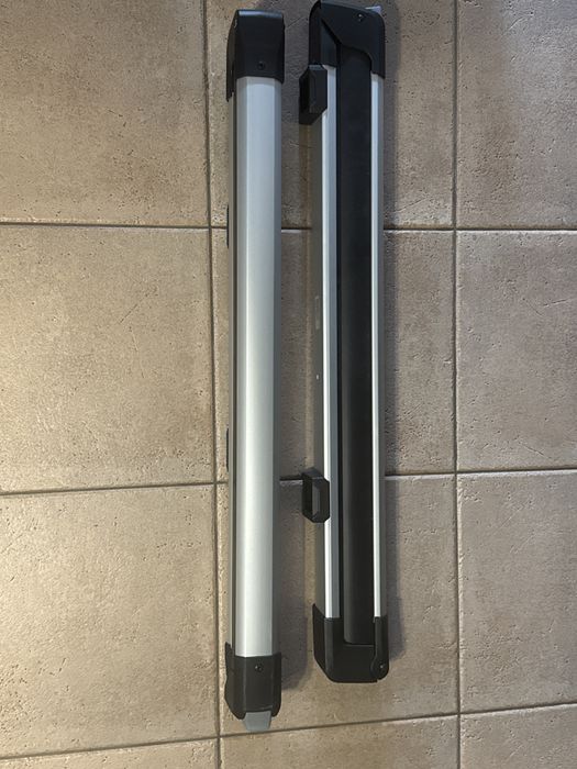 Uchwat  narciarski Thule SnowPack M 7326  srebrny