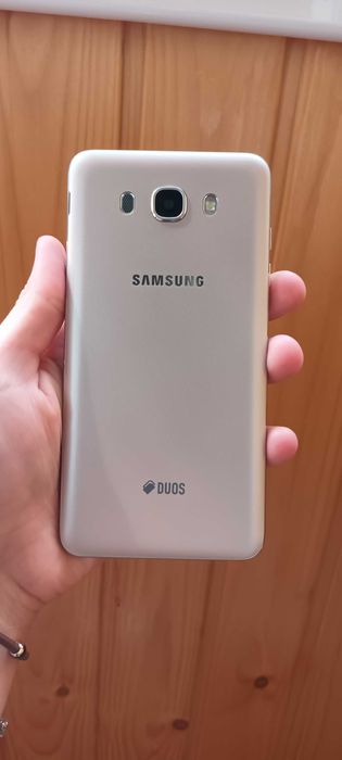 Samsung  j7 2016