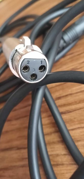 Кабель для мікрофона  3.8 м.