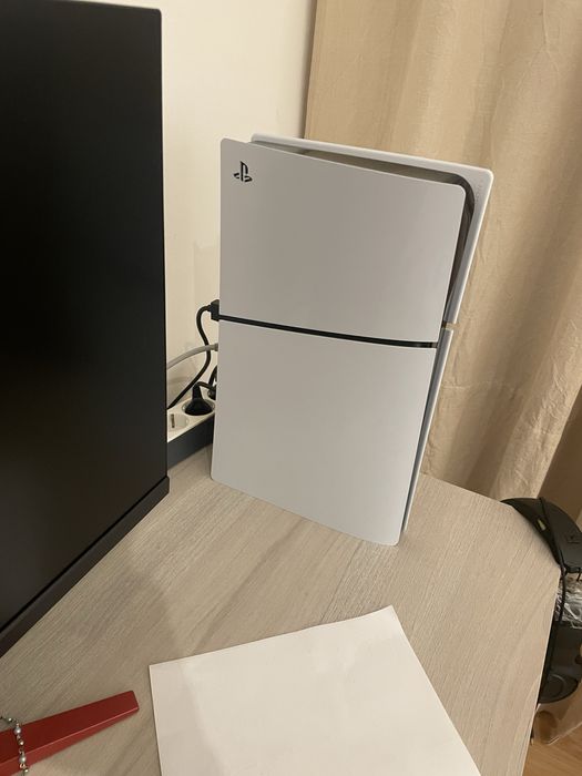 Consola ps5 + monitor 180hz