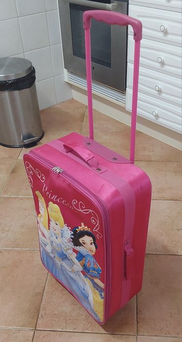MALA DE VIAGEM DE CABINE, PRINCESAS. Casa,Arrumação, Passeio, Mudanças, Quarto,Sala.