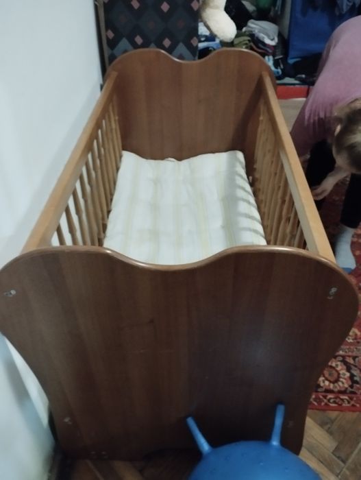 Ліжечко дитяче. Б.у.