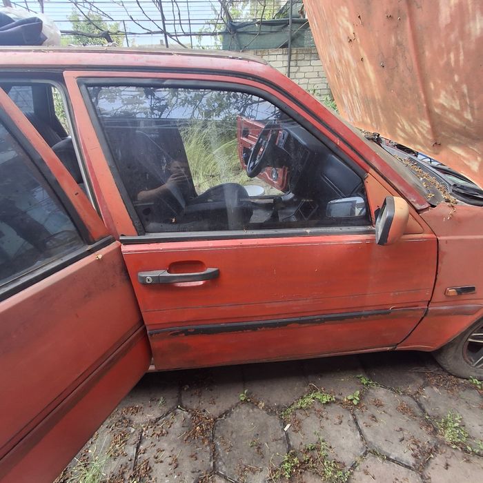 Volvo 440, 1.7 бензин