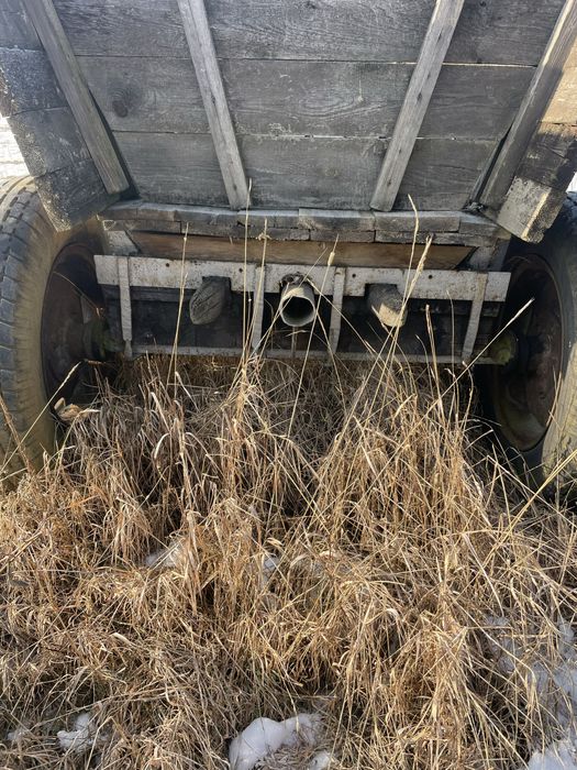 Wóz drewniany kola pompowane