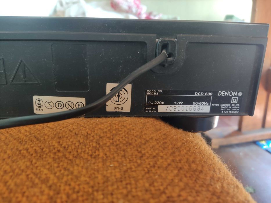 Теміново .Програвач Cd  дисків Denon DCD-600 CD Player Compact Disc