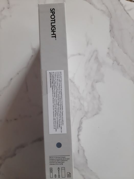 Презентер новий Logitech