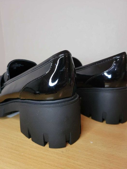 лофери лоферы GUESS 24,2 см