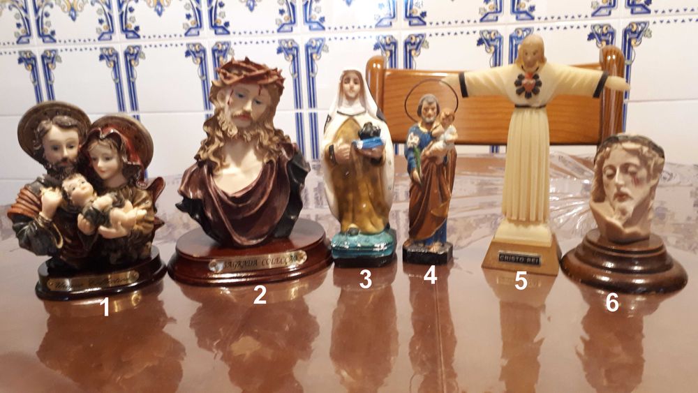 Figuras e objetos Religiosos de colecção