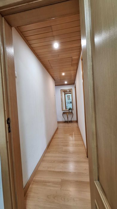 Quarto para alugar a Estudantes  ISA  ISEG Fac Arquit Veter ISCSP Univ.Nova