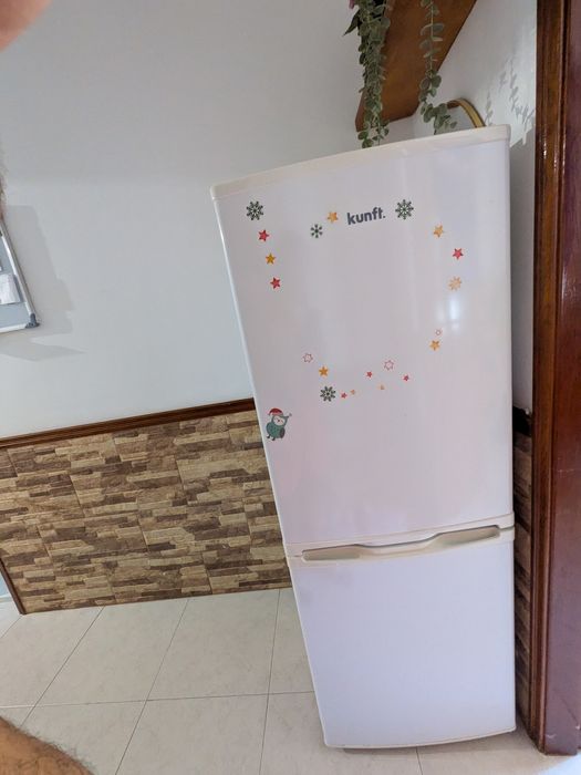 Refrigerador combinado Kunft