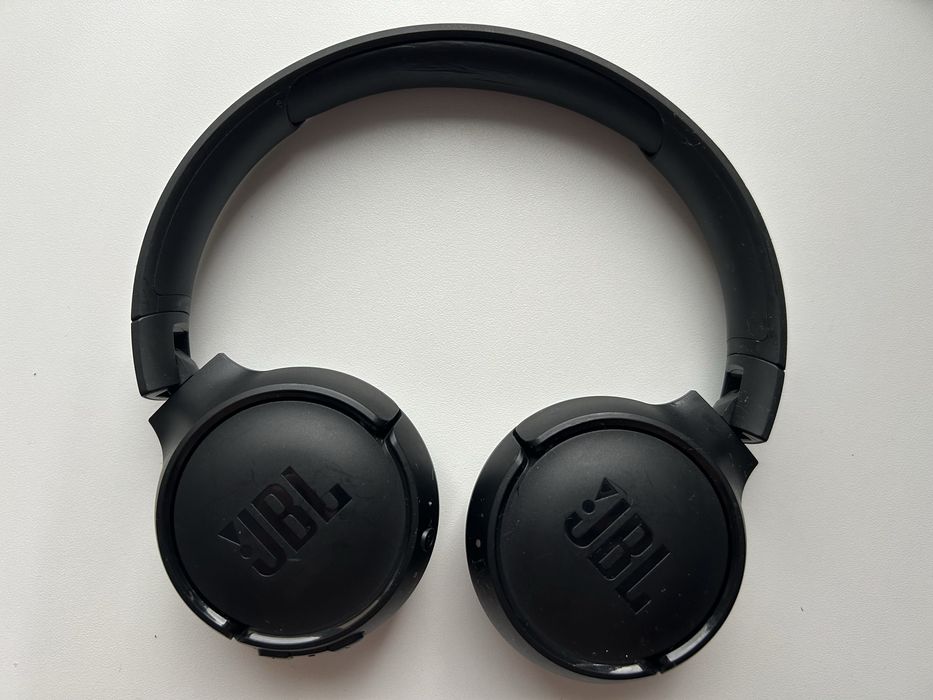 Bluetooth навушники JBL 510 BT в хорошому стані