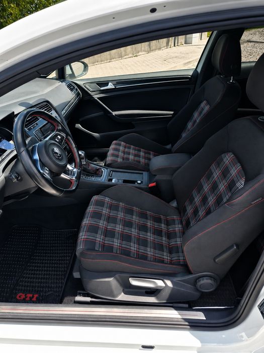 Golf 7 GTI Performance DSG | 1 Dono | Histórico Marca