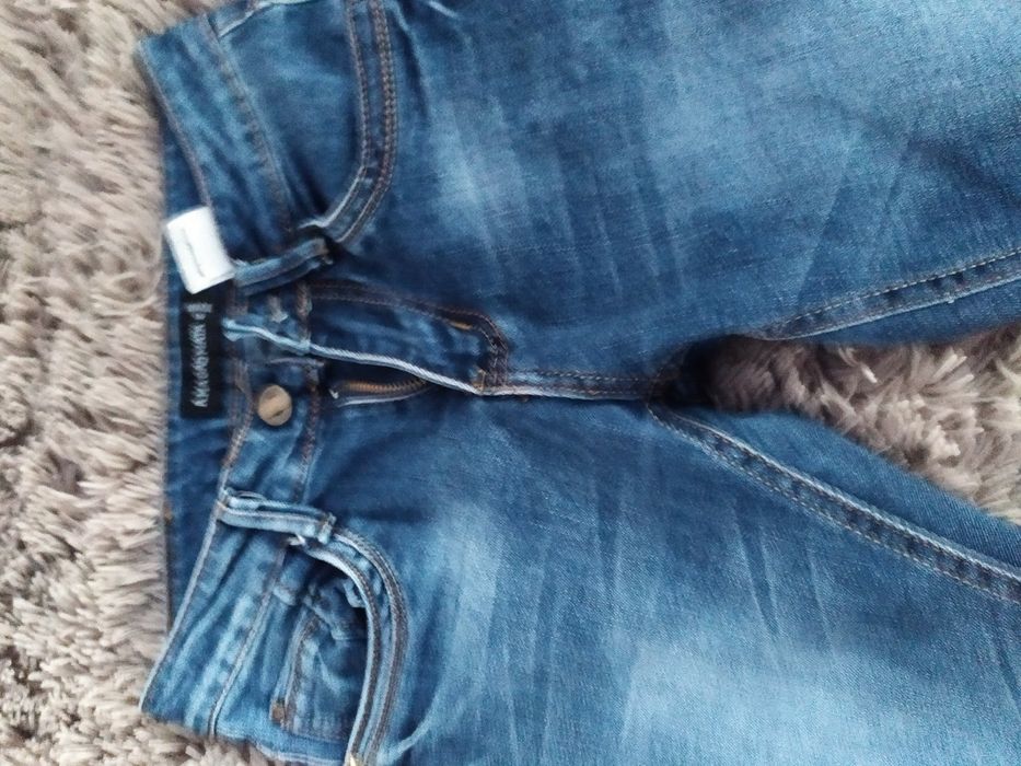 Джинси на підлітка