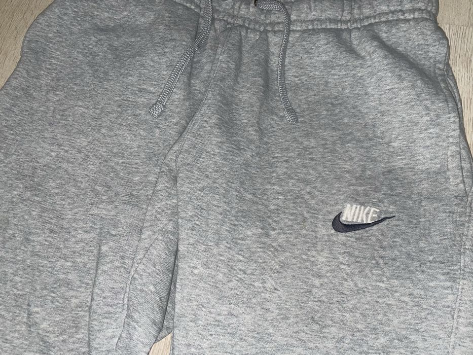 Штаны Nike серые