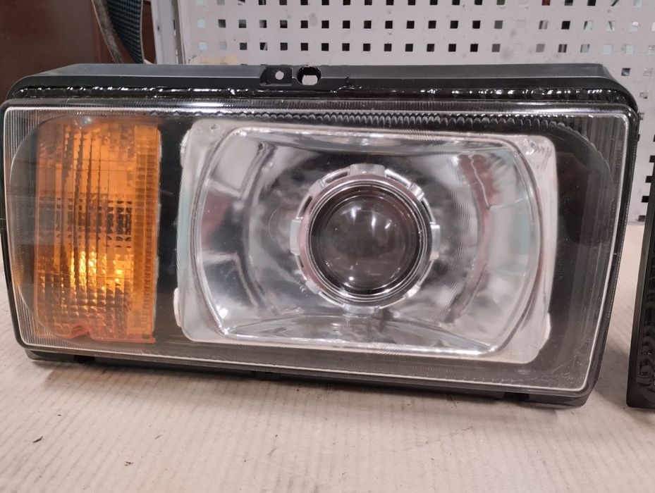 Продам фары ВАЗ 2107