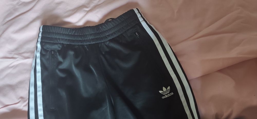 Spodnie dresowe dziecięce r 140 (S)