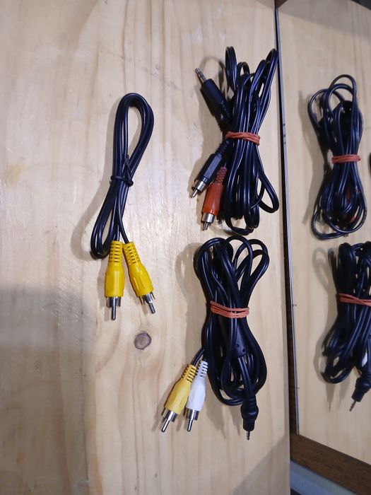 Kabel 1x cinch - 1x cinch + dwa kable Jack 3.5 mm - 2x RCA
