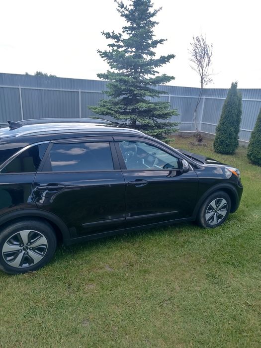 Продам машину KIA Niro