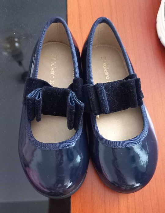 Enxoval Sapatos para bebé menina. T 17-26. Zippy|Geox|Vertbaudet|Crocs