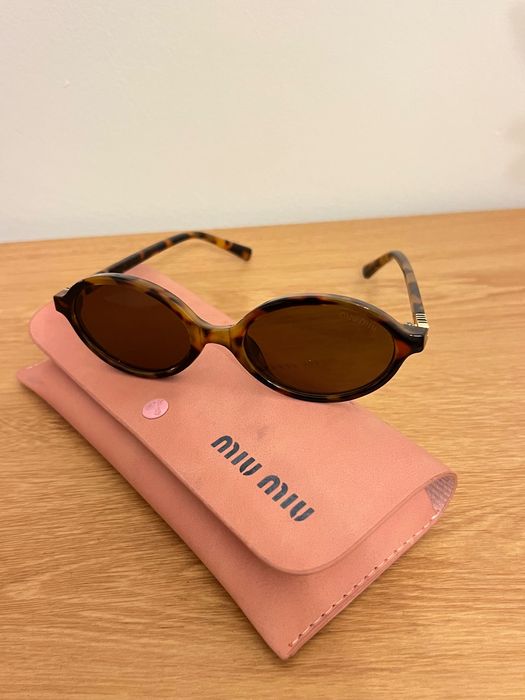 Óculos de sol Miu Miu