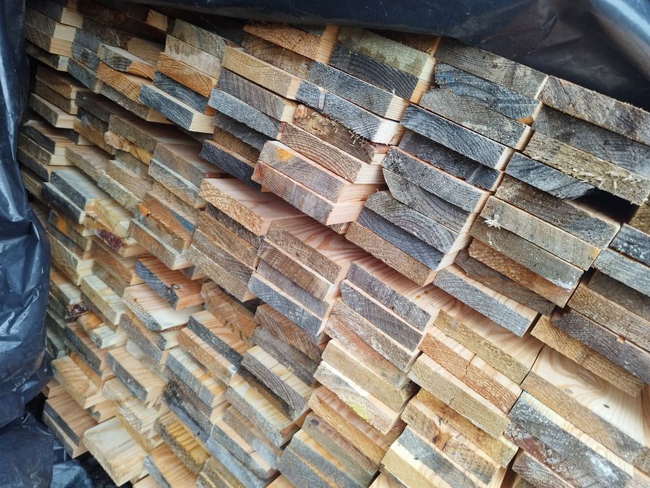 Deska modrzew 2x9x400 strugana gotowa do montażu