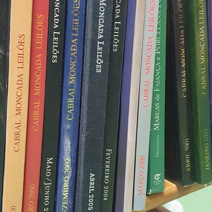 18 catálogos de antiguidades leilões Cabral Moncada