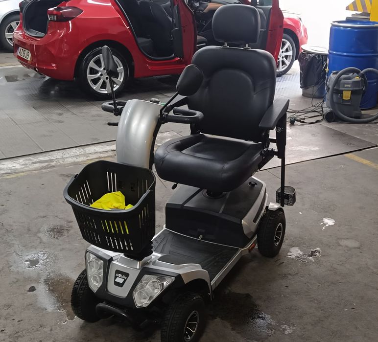 Scooter mobilidade reduzida cn220