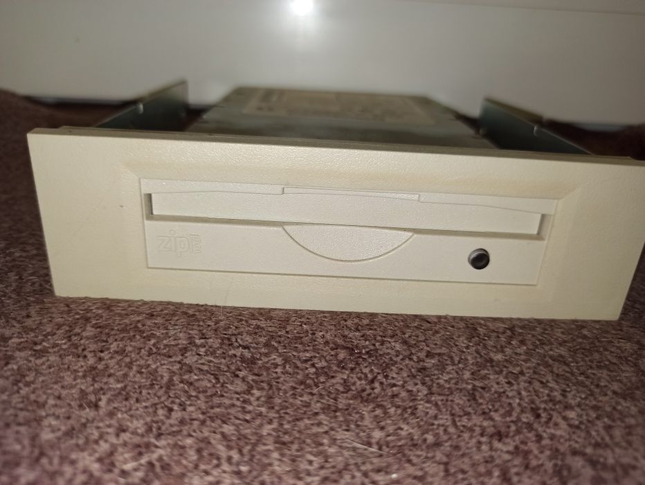 Naped dyskietek FDD Iomega Zip100