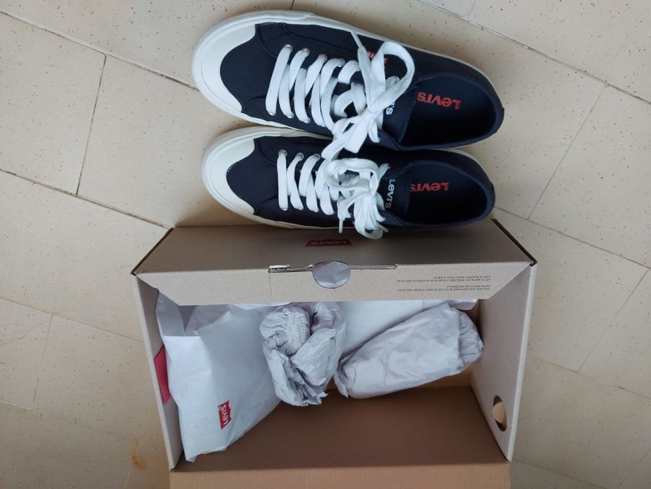 Ténis levis número 40