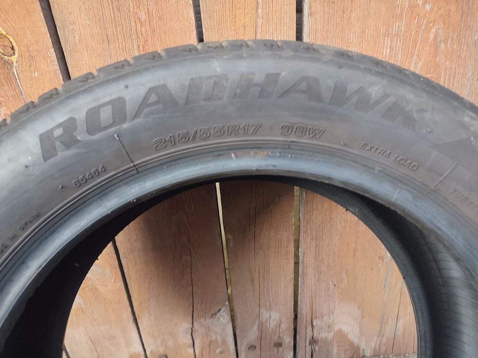 Dwie opony Firestone Roadhawk 215/55/17 98W