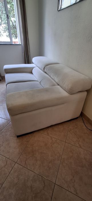 Sofá creme 2 corpos