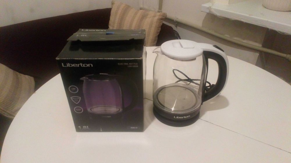 Электрочайник Ardesto