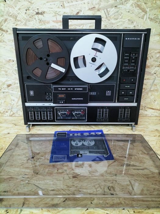 Gravador de Fitas Grundig