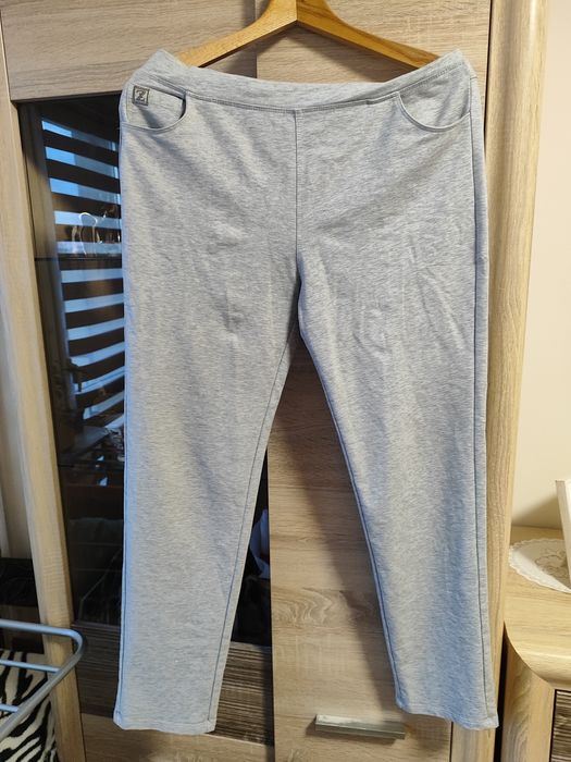 Spodnie dresowe damskie jasnoszare 2XL