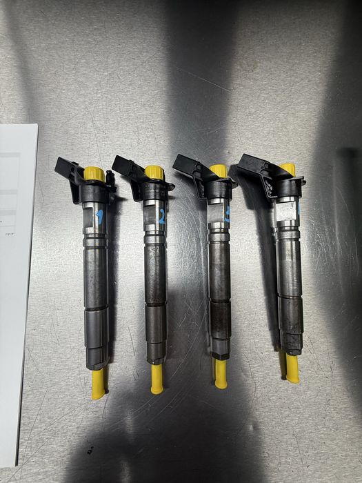 Форсунки 0445115069, 0445115033. Форсунка Мерседес