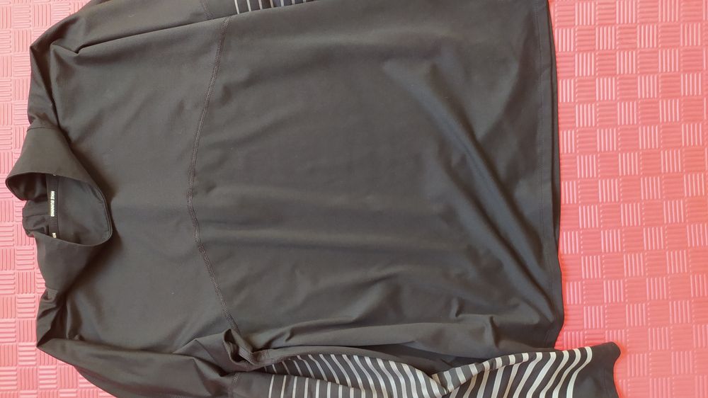 Nike dri-fit 1/3 zip лонгслів, розмір XL.