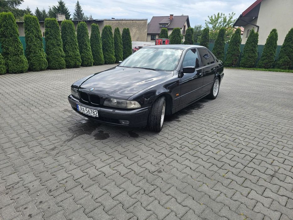 BMW Seria 5 BMW E39 535i