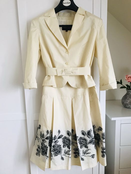 Sukienka garsonka garnitur Laura Guidi 40 ecru