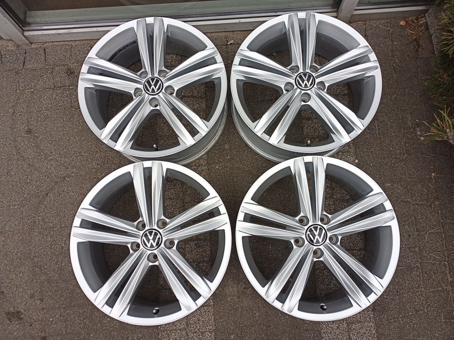 18" Oem VW Tiguan R-LINE 5N0 Arteon Passart B8 B7 B6 Golf v VII VI Touran Tiguan Caddy Seat Atteca Skoda Octavia Superb Kodiq Karoq 5NA601025J NR39