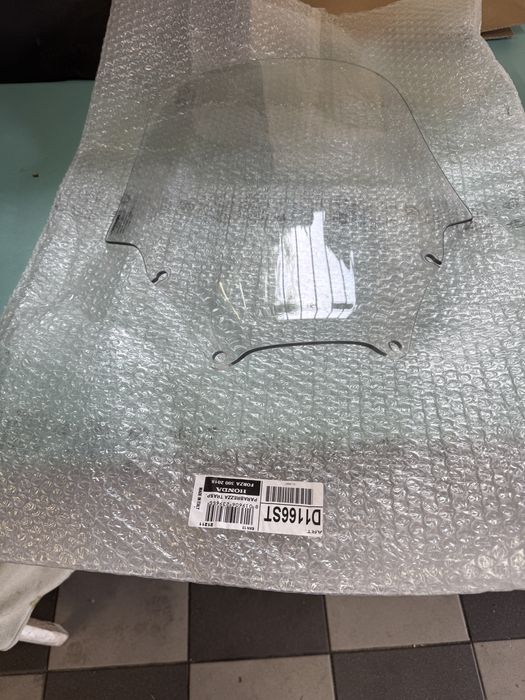 Szyba honda forza 125/300 elektryczna