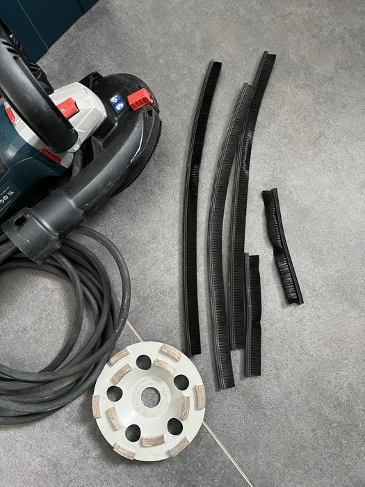 Шліфмашина по бетону Bosch GBR 15 CAG