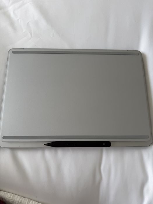 Microsoft studio laptop c/ caneta